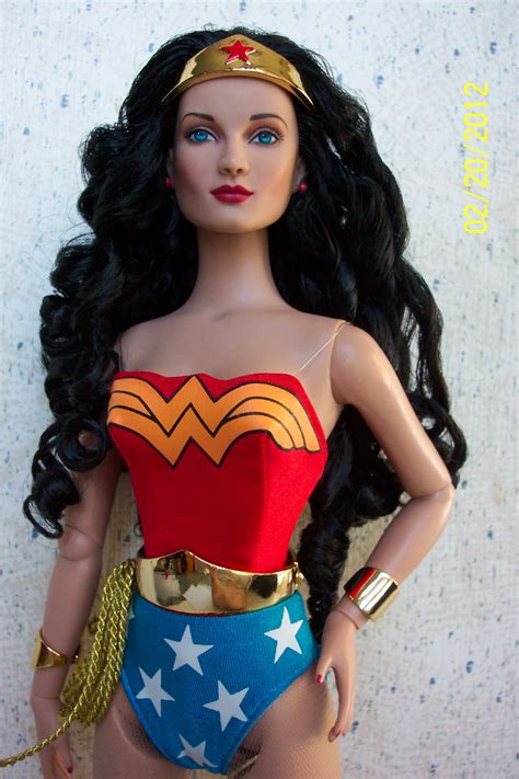 Tonner Blog 1 017  1 632×2 448 Pixels Wonder Woman