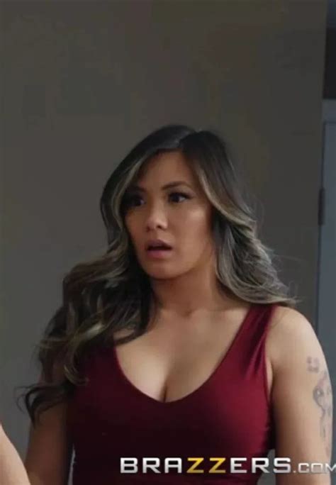 what s the name of this asian pornstar 2 replies