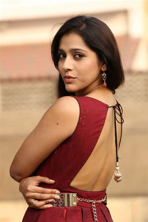 Beauty Galore Hd Rashmi Gautam Showing Her Back In Burgundy Dress At