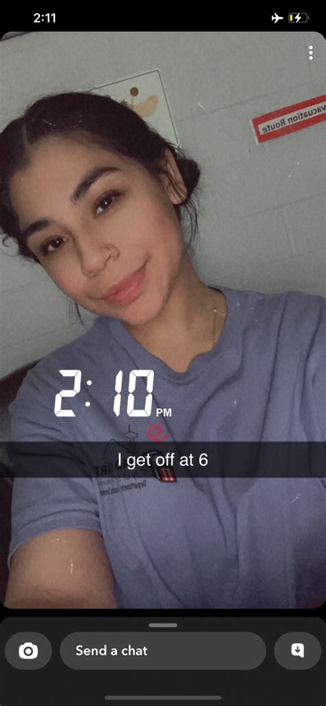 [real] Jaw Dropping Teacher Exposed For Sending Nudes Through Snapchat