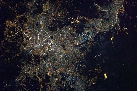 بالصور شاهد القاهرة واجمل مدن العالم ليلا من الفضاء الخارجى روعة nogoom masrya