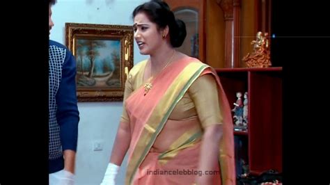 Sravani Telugu Tv Actress Hot Saree Navel Slip Video