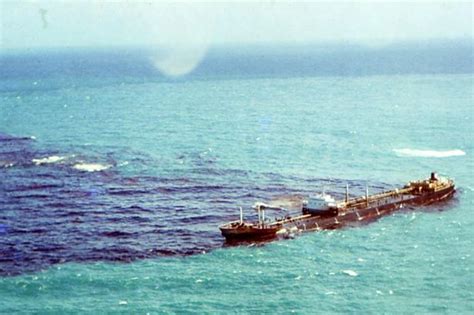 worst oil spill in britain happened off cornwall almost 60 years ago