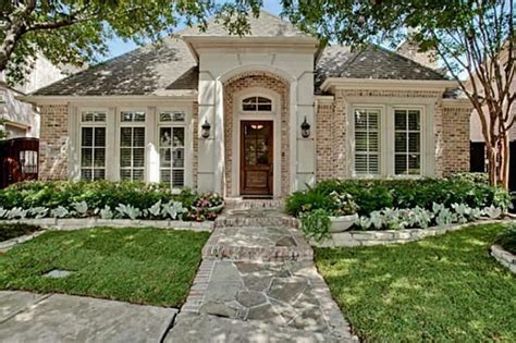 pin  emma  beautiful homes french country house riverside house french country exterior