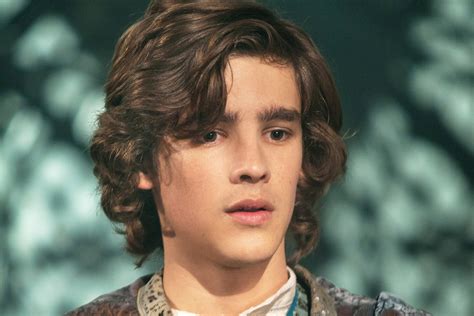 malificent and oculus star brenton thwaites goes both ways oh no they didn t