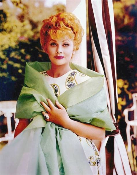 Technicolor Tessie 30 Wonderful Color Portrait Photos Of Lucille Ball