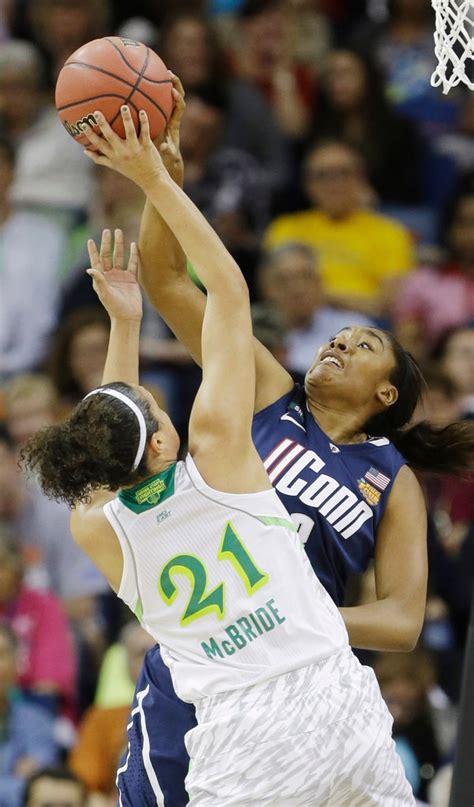 uconn beats notre dame in women s final four the new york times