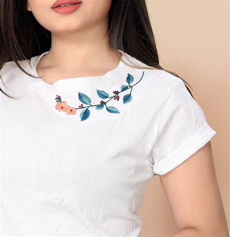 Flower Neck Hand Embroidery Crop Top T Shirt Cute Soft Christmas