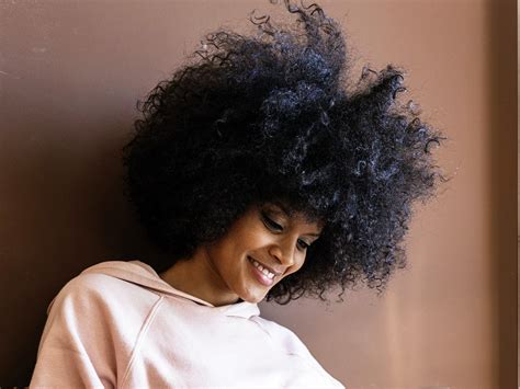 How To Prevent Hair Breakage And Keep Your Natural Hair Moisturized