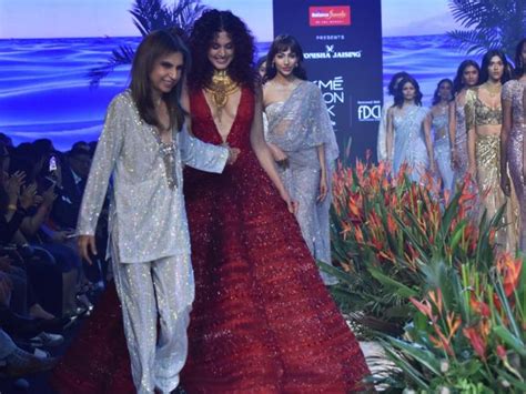 Lakme Fashion Week 2023 Taapsee Pannu Turns Muse For Monisha Jaising
