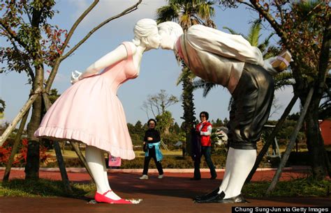 7 Love Themed Statues Around The World Huffpost