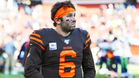 Freddie Kitchens Banged Up Baker Mayfield To Play Vs Pats