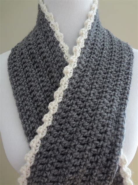 fiber flux  crochet patterningrid scarf