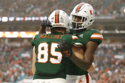 miami football  strongly considered    tight ends