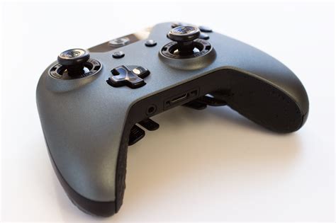 scuf gaming infinity professional xbox  controller hardware review chalgyrs game room