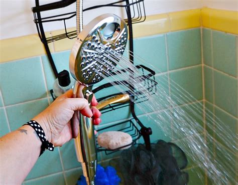 Dont Sweat The Happimess Deltafaucet Temp2o Showerhead Giveaway