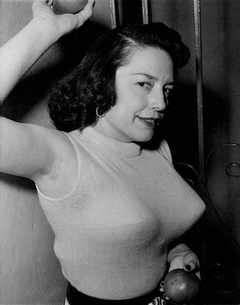 Bullet Bras Ruled The 1940s And 1950s And These 50 Pics
