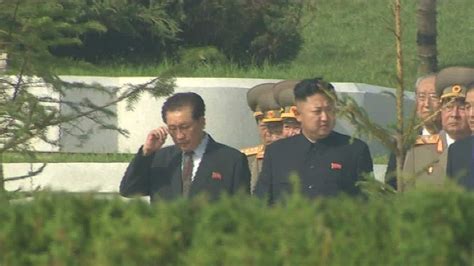 north korea senior military official defects south says cnn