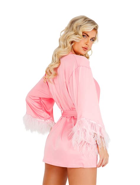Pink Satin Robe With Ostrich Feathers Li399p