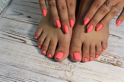 sunny island nails spa read reviews  book classes  classpass