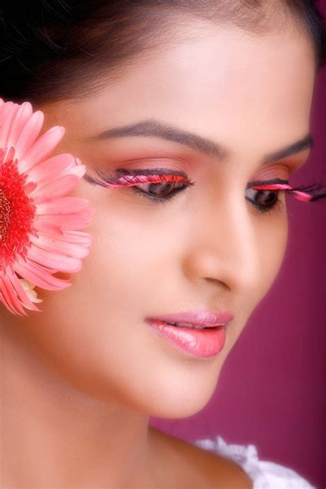 remya nambeesan latest pics april 2012 4 pics