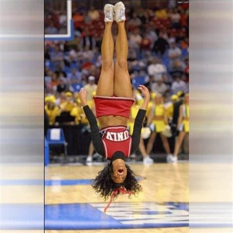 Cheerleader Photos Captured At Exactly The Right Moment 24 7 Mirror