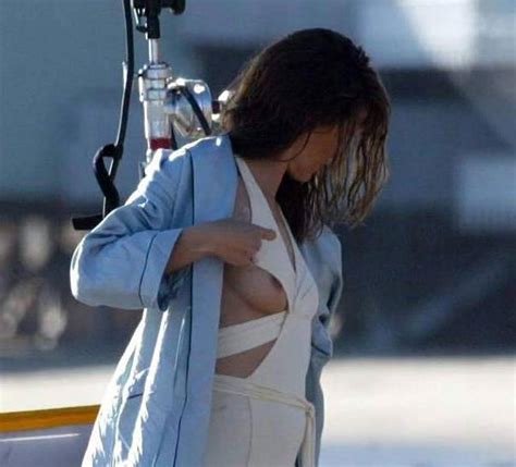Actress Jennifer Garner Nude Nipples And Other Oops Situations