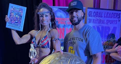 natural bodybuilder ire wardlaw wins most muscular symmetry at iron
