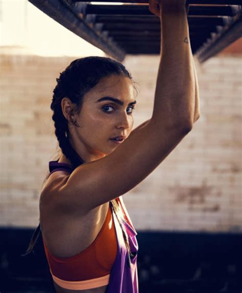 the 21 inspiring fitness snapchats to follow life by daily burn
