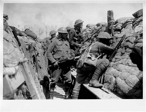 trench warfare   western front    world war  world war poetry digital