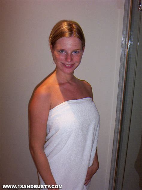 super hot girl cools off in the shower as s xxx dessert