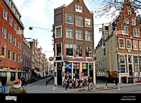 amsterdam nieuwmarkt zeedijk district cafe netherlands stock photo alamy