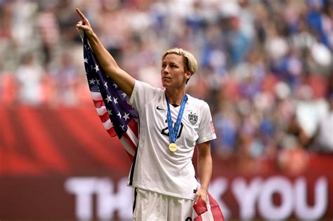 the 10 best biographies about female soccer players