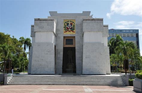 nosotros visitamos la parque independencia es el primer lugar donde la