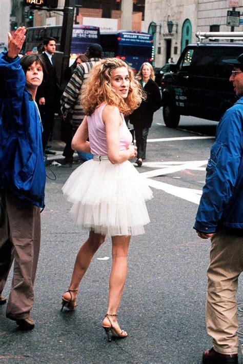 This Carrie Bradshaw Approved Shoe Is Everywhere This Fall