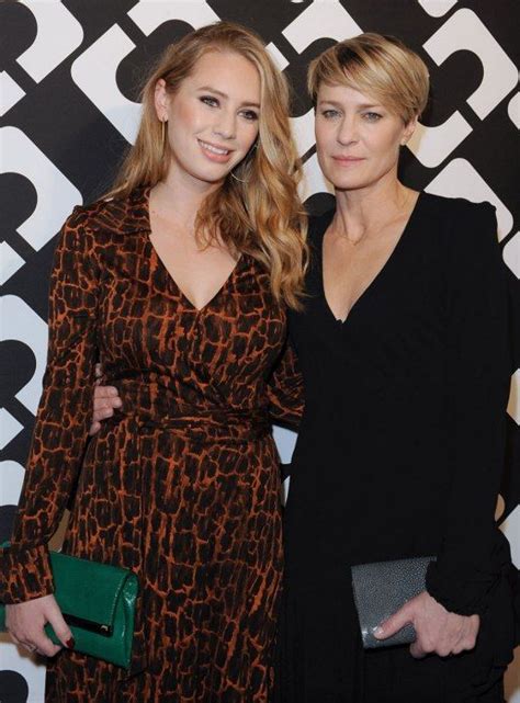 robin wright with her daughter dylan penn just the 2 of us pinterest daughter celebrities