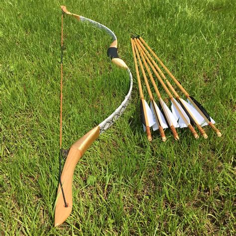 buy  black white color recurve bow  ibs  wooden arrows  longbow