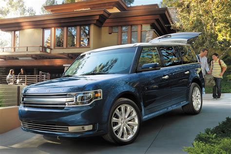 ford flex sel awd  international price overview