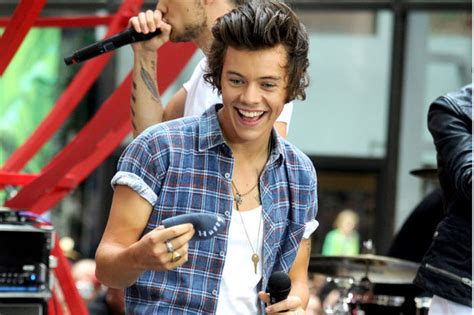 harry styles is officially the best one direction lover according to