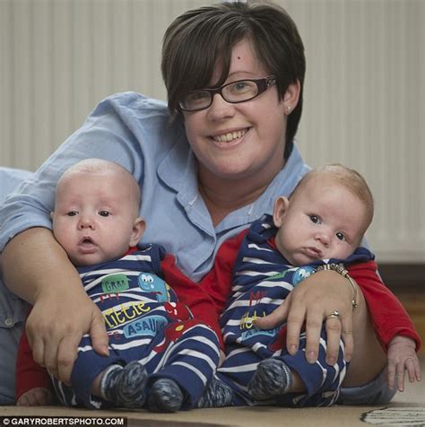 mother gives birth to england s heaviest twin brothers daily mail online