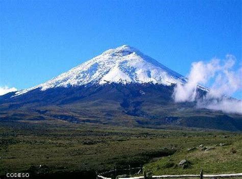 volcano cotopaxi   national park ecuador south america