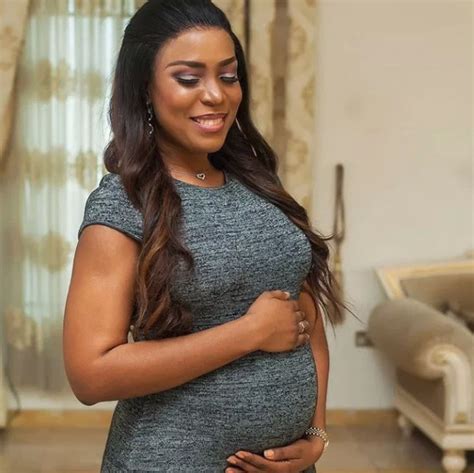 linda ikeji is wrong for getting pregnant out of wedlock no s x before