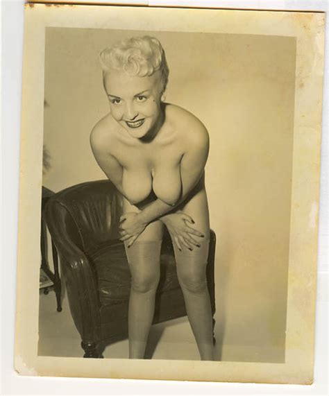vintage retro erotic pics from past retro erotica from 40s 50s 60s 70s pinup girls