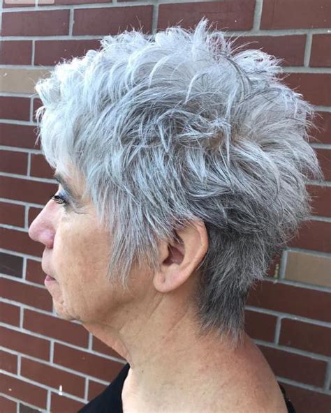 20 Flawless Pixie Haircuts For Women Over 50