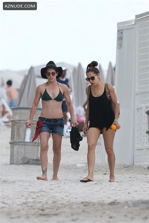 Jillian Michaels Sexy At The Beach In Miami With Hair