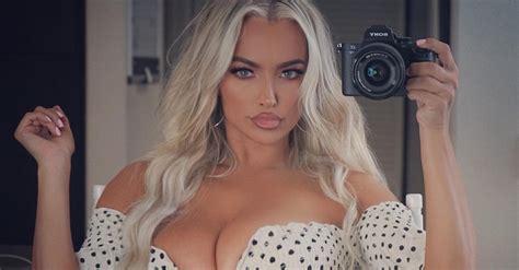 watch instagram model lindsey pelas explain how to take selfies like a