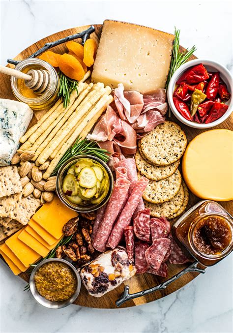 charcuterie board meat  cheese board resep