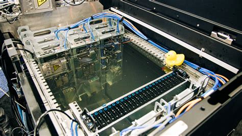 liquid  immersion    cool  supercomputing   register