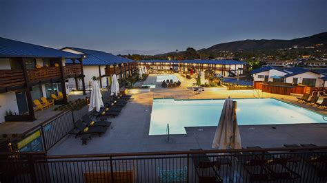 stay   luxury hotel san marcos california lakehouse hotel