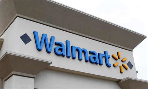 walmart facing gender discrimination lawsuits from female employees